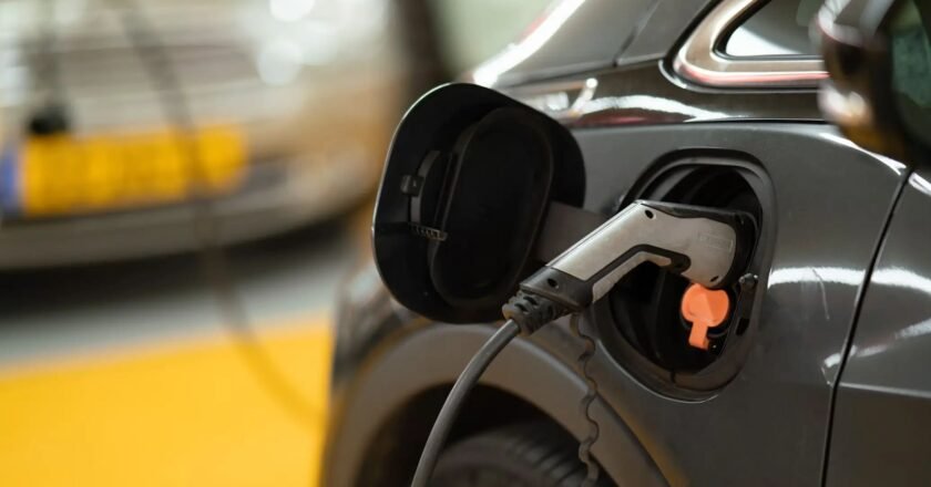 4 ventajas de las baterías para autos eléctricos en Panamá